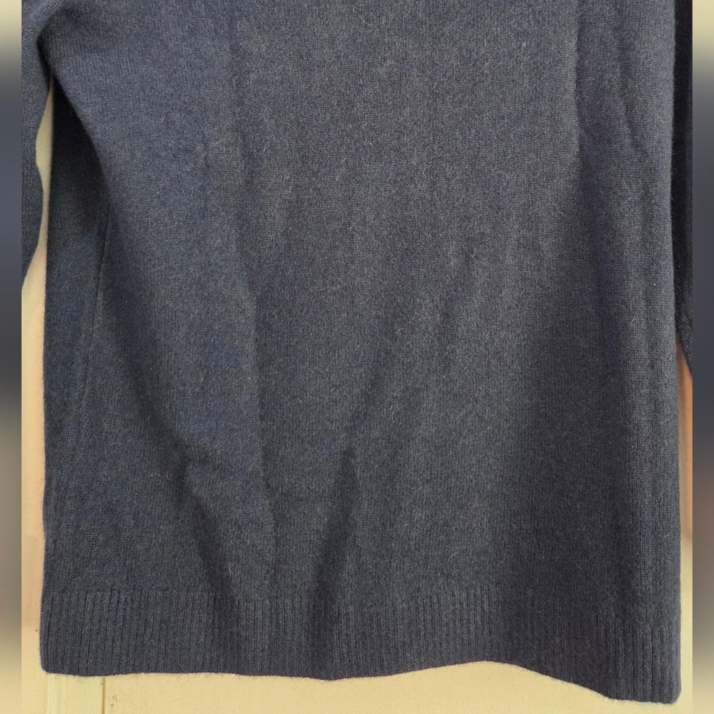 Women's L.L.Bean Navy Cashmere Crew Sweater, Size S - Picture 12 of 14